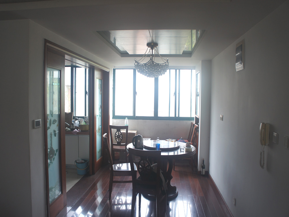 上海市宝山区鹏程花苑 20栋4F 