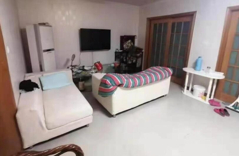 上海市徐汇区东安花苑22栋21F 