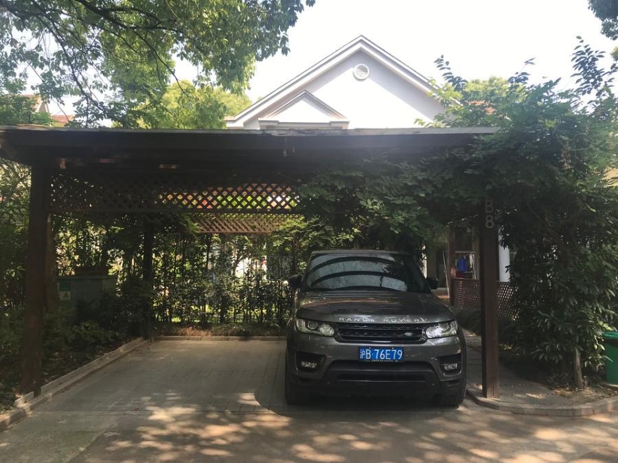 上海市青浦区西郊枫林苑徐泾镇B8栋 