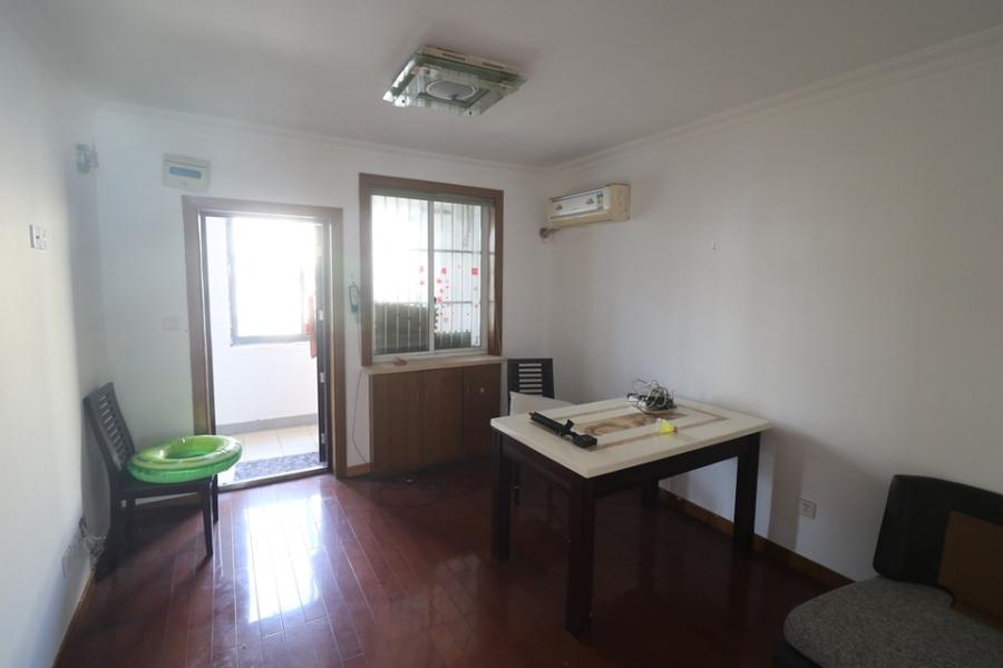 上海市浦东新区金顺小区5栋4F 