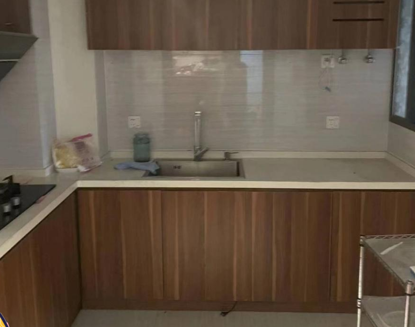 上海市嘉定区绿地昌吉名邸7栋2F 