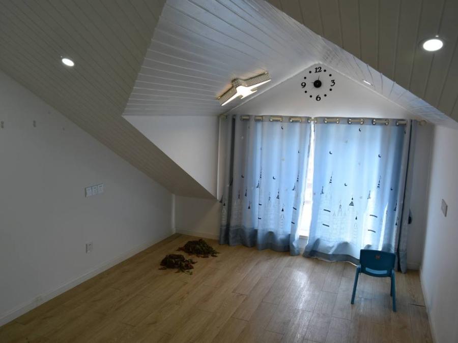 上海市闵行区红梅苑5栋5F 