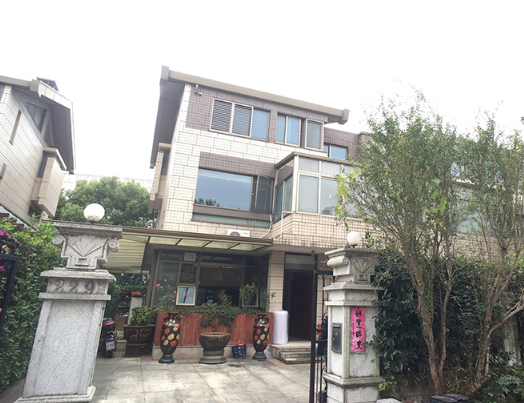 上海市浦东新区汤臣湖庭花园229栋1-3F 