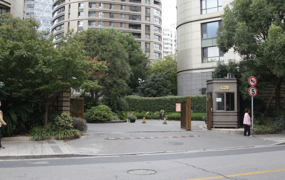 上海市徐汇区徐汇中凯城市之光名邸2栋20F 