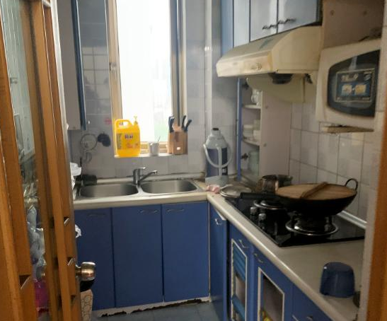 上海市静安区天东小区220栋12F 