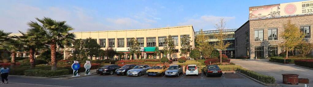 上海市浦东新区咸塘小镇商业步行街航头镇200栋 