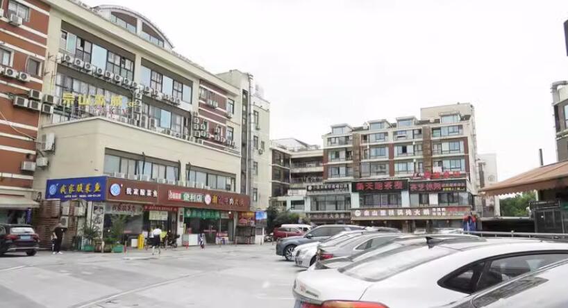 上海市松江区佘山新天地休闲广场107栋1-2F 