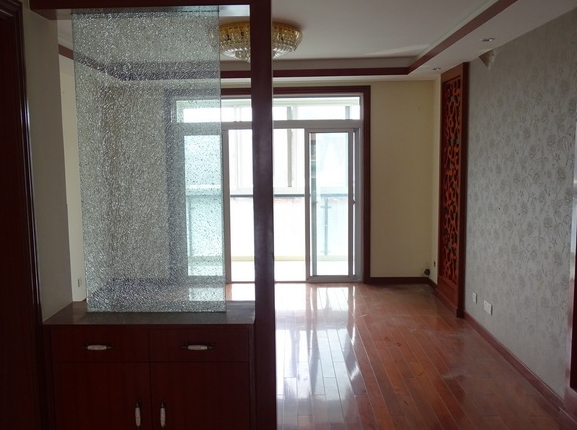 上海市金山区珠港街335弄小区7栋2F 