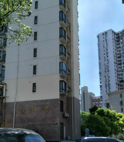 上海市徐汇区徐汇公寓3栋8F 