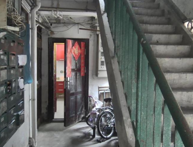 上海市闵行区高华小区103栋1F 