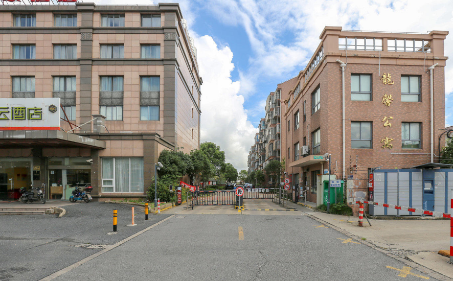 上海市浦东新区龙馨公寓3栋6F 