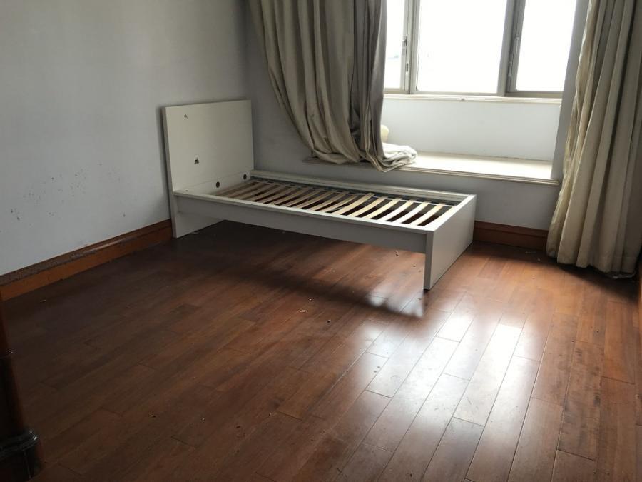 上海市徐汇区徐汇苑9栋20F 