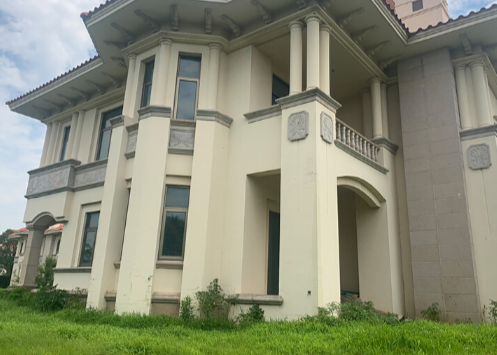 上海市奉贤区棕榈滩高尔夫别墅308栋 