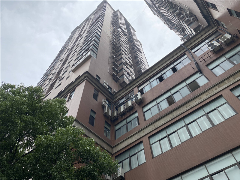 上海市长宁区天山商厦789栋27F 