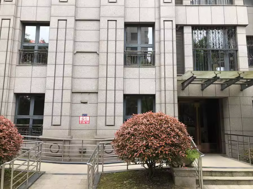 上海市青浦区鑫塔水尚26栋10F及地下1F车位 