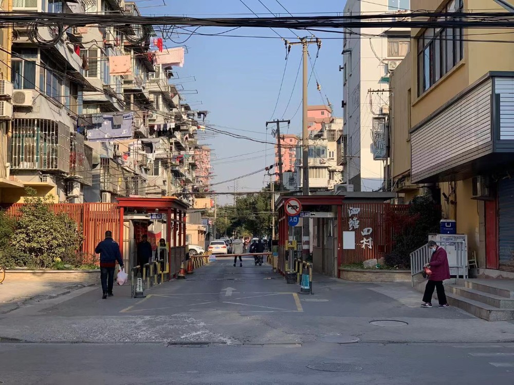 上海市宝山区泗塘四村12栋1F 