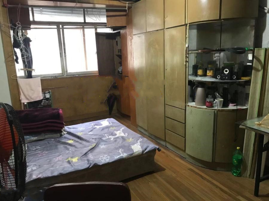 上海市浦东新区凌一小区5栋3F 