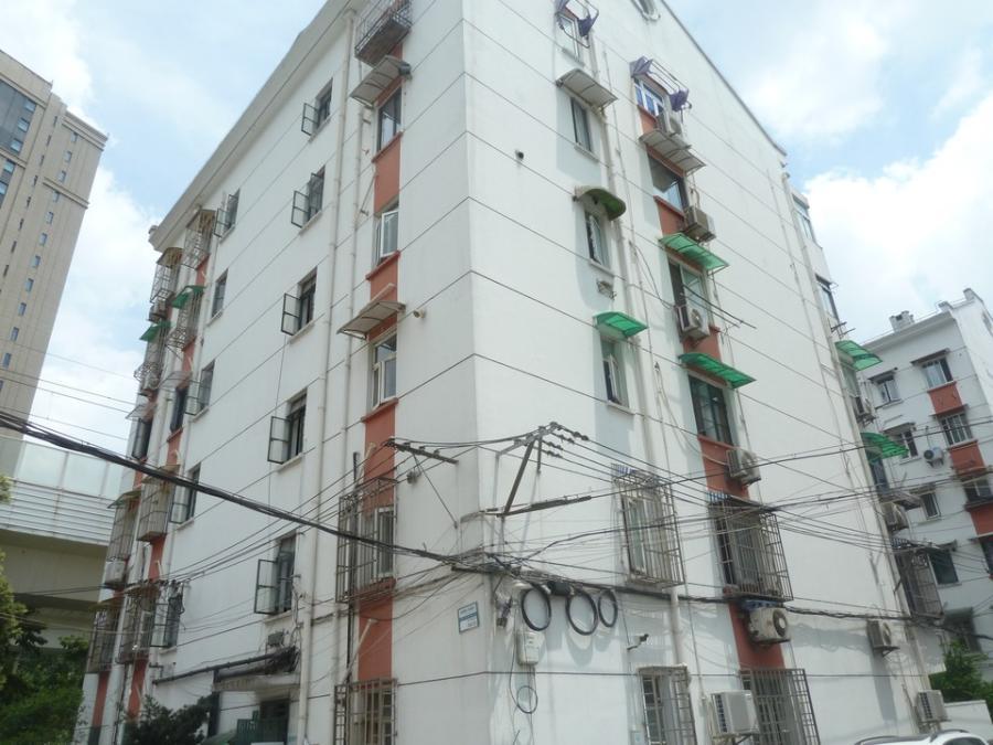 上海市长宁区三泾南宅3栋6F 