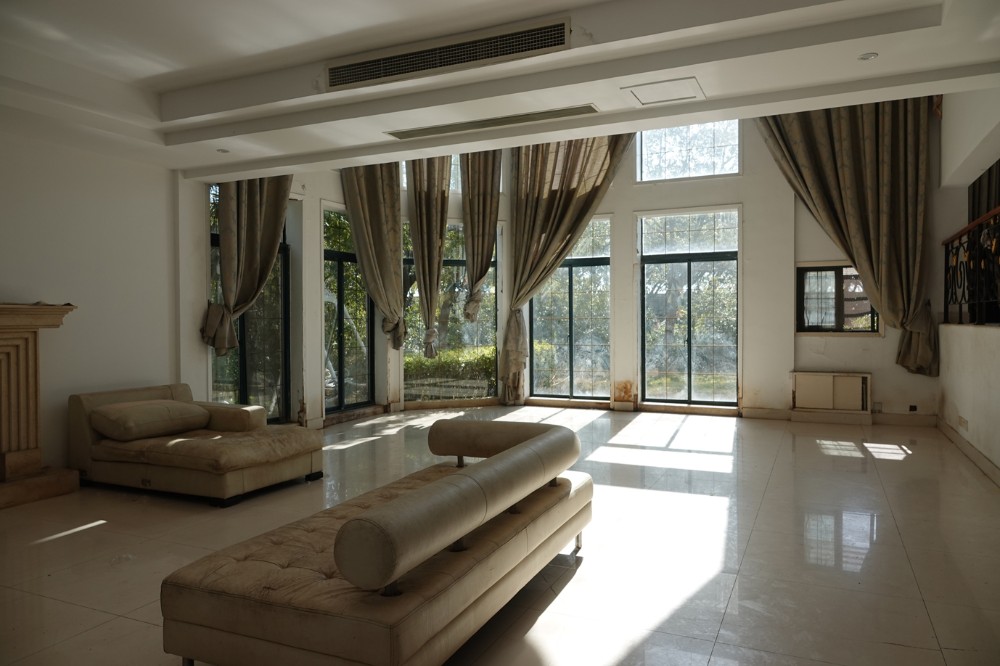 上海市奉贤区棕榈滩别墅奉新镇105栋 