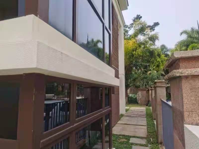 上海市宝山区香逸湾118栋1F 