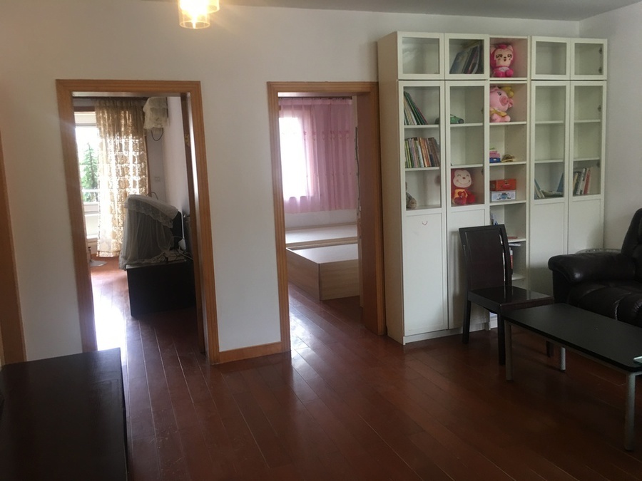 上海市静安区万荣小区54栋5F 