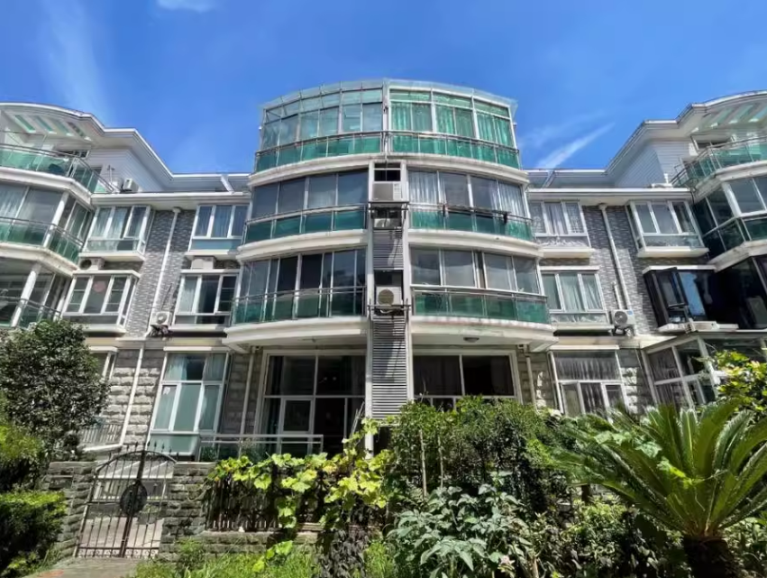 上海市闵行区千岱名墅31栋1F及相应土地使用权 