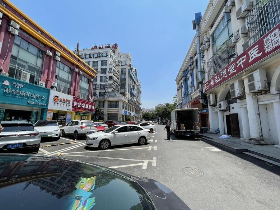 上海市松江区松江商业广场135栋 