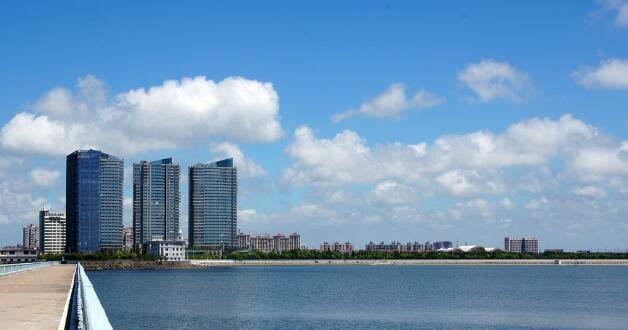 上海市金山区华府海景88栋16F共2套 