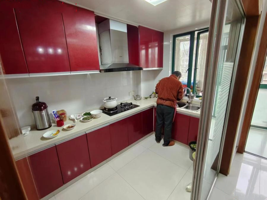 上海市松江区大江苑54栋12F 