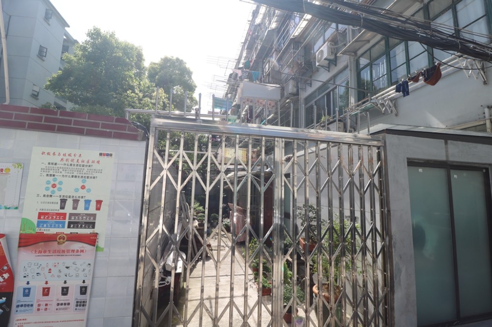 上海市黄浦区海潮新村2栋3F 