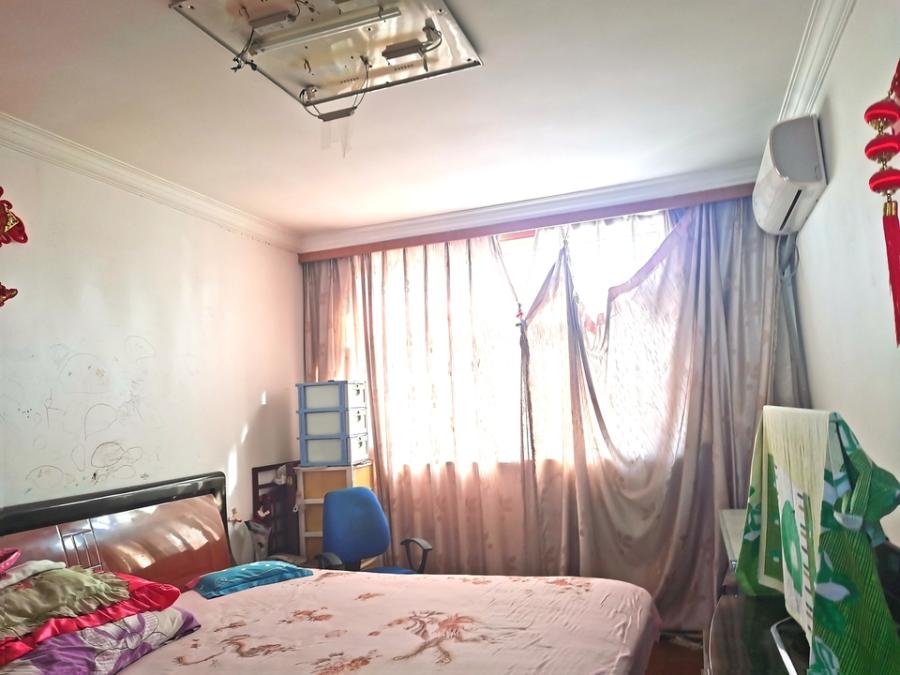 上海市浦东新区学前一村45栋6F 