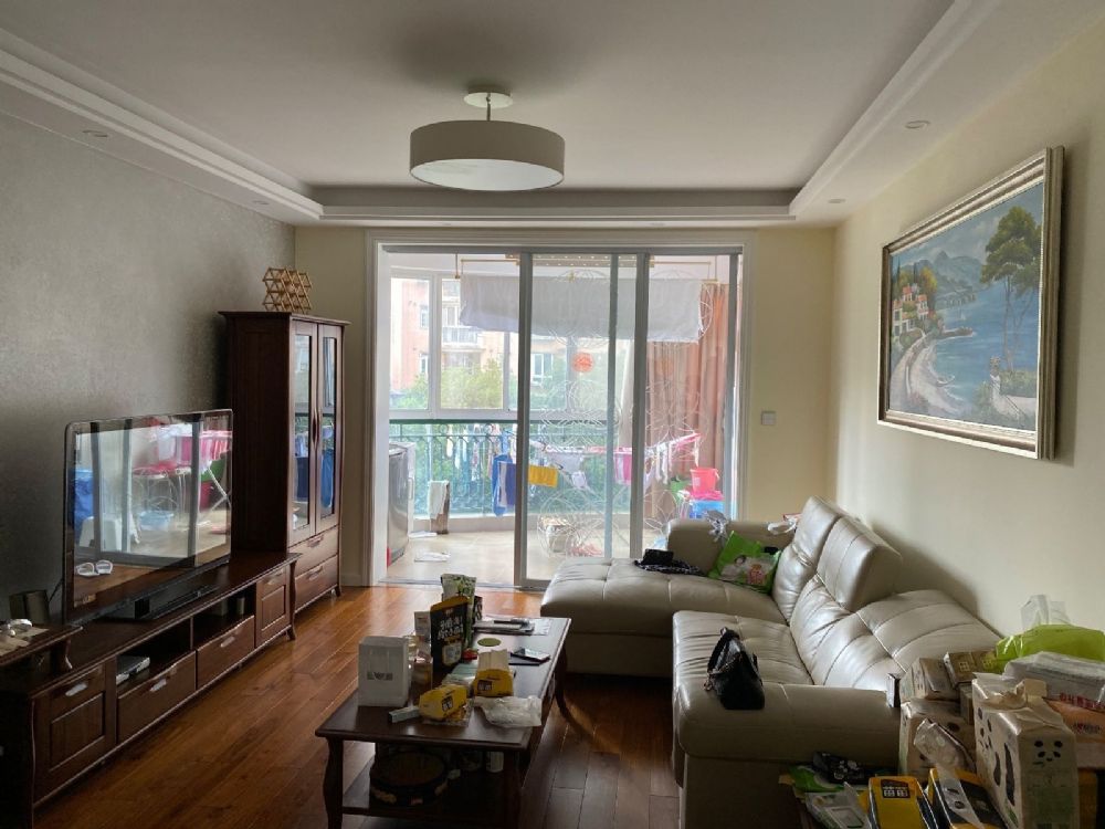 上海市虹口区中虹花园丽都苑12栋3F 