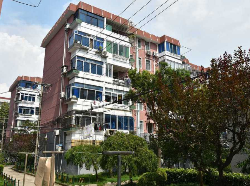 上海市金山区梅州新村64栋6F 