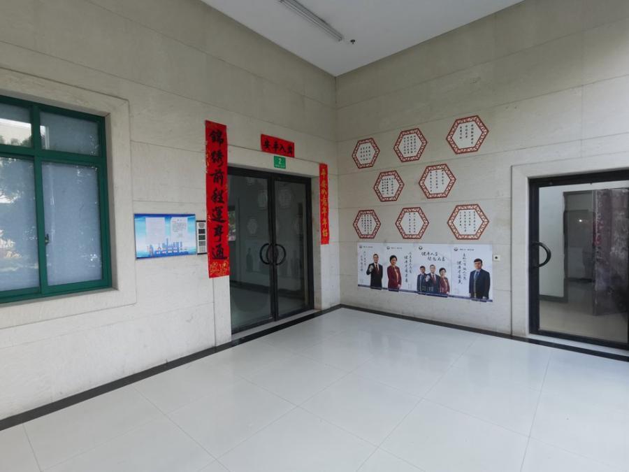 上海市奉贤区通阳公寓2栋3F 