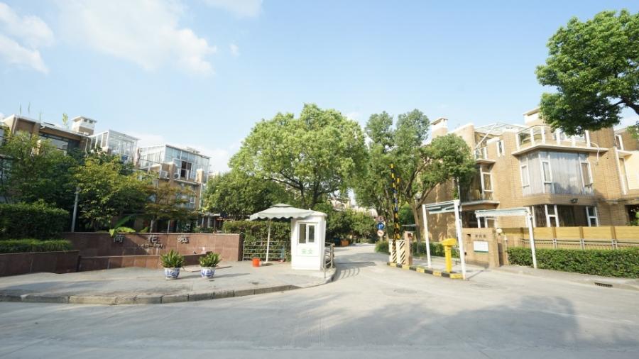 上海市闵行区万科荷花苑168栋 