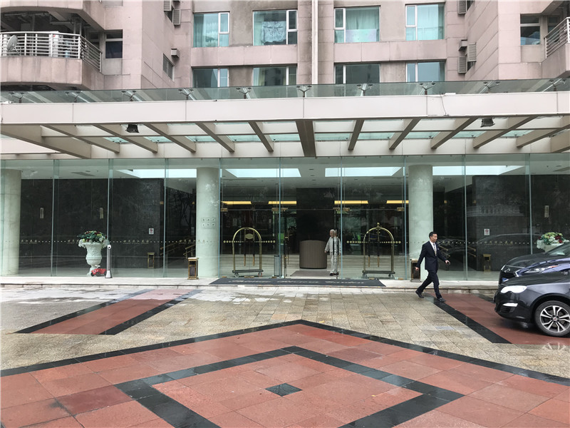 上海市浦东新区世茂滨江花园11栋8F及地下车库 