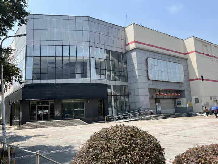 上海市奉贤区卜蜂莲花 