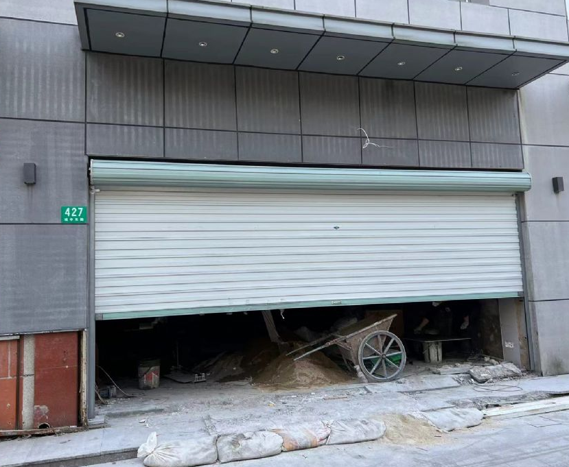 上海市青浦区城中东路商铺427栋 