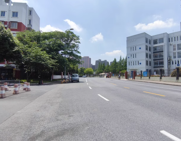 上海市宝山区慧华苑89栋6F 