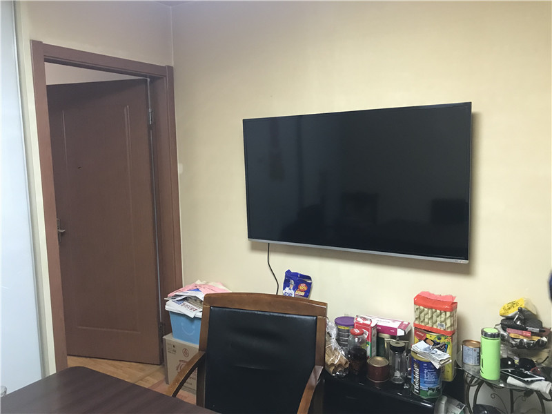 上海市普陀区紫荆苑9栋1F 