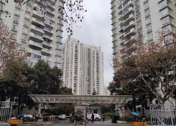 上海市浦东新区江临天下15栋35F 