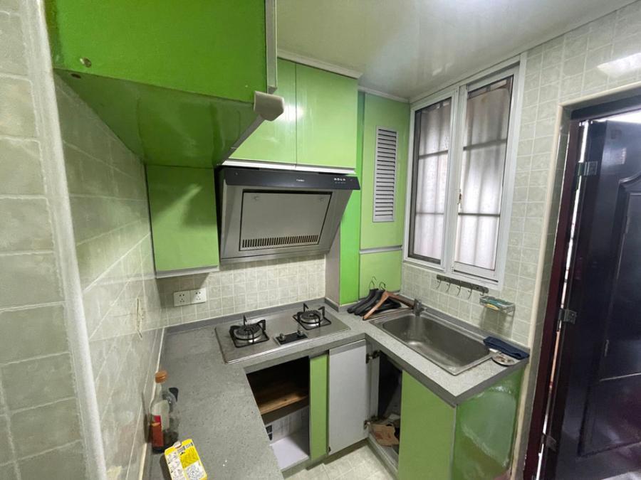 上海市长宁区延安西路1764号小区1764栋3F 