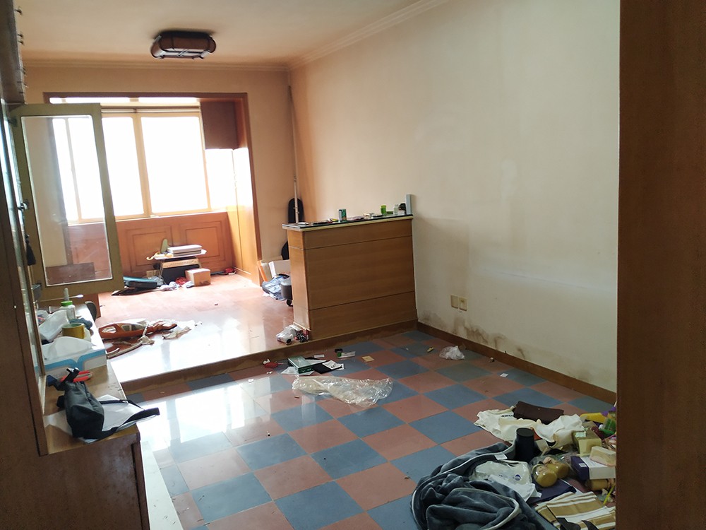 上海市静安区苏家巷小区7栋3F 