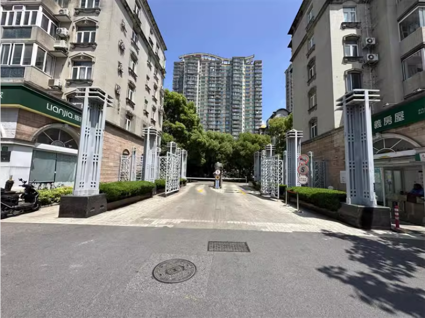 上海市徐汇区天际花园5栋5F 