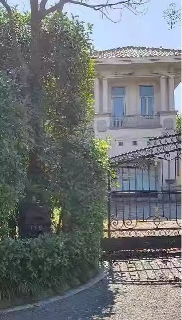 上海市奉贤区棕榈滩高尔夫别墅179栋全幢 