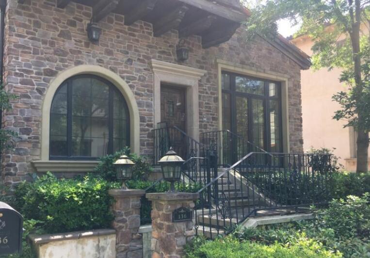 上海市崇明区览海国际高尔夫社区陈家镇136栋 