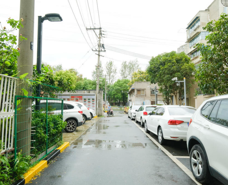 上海市宝山区民主敦发小区3栋4F 