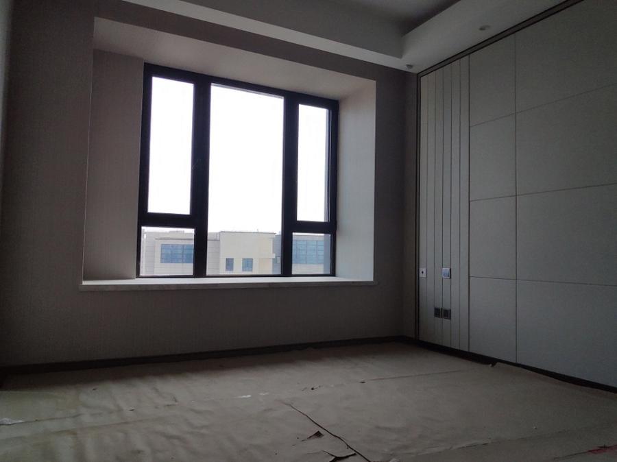 上海市虹口区瑞虹新城怡庭3栋33F 