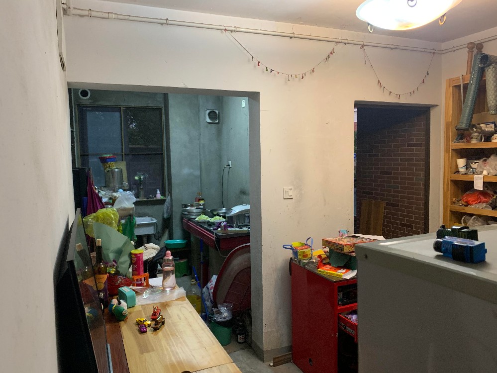 上海市浦东新区绿地临港家园海事小区30栋1F 