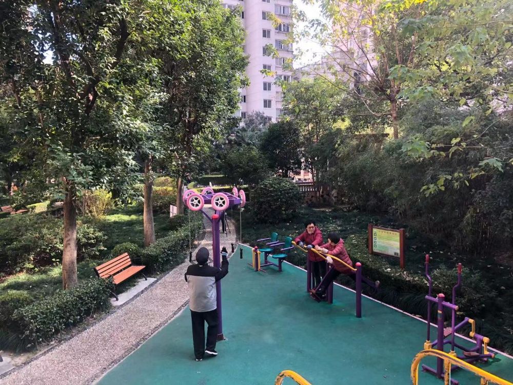 上海市虹口区虹祺花苑5栋9F 